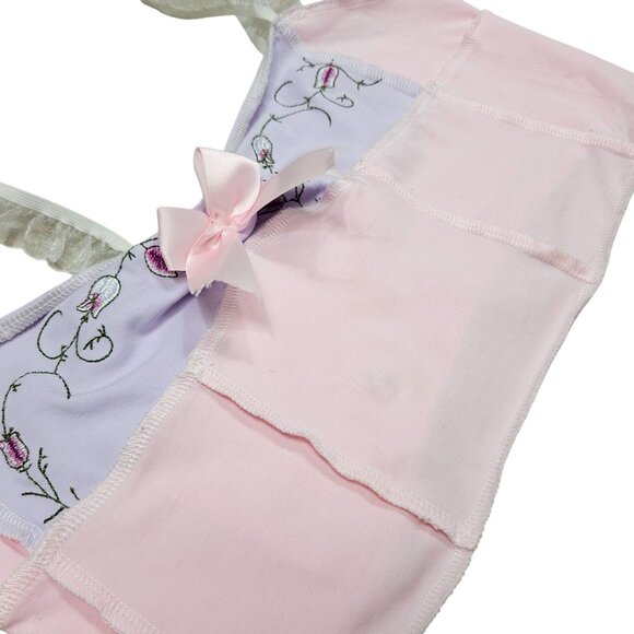 Vintage-Style Pink Lavender Floral Embroidered Bow Accent Crop Top Ruffled Strap - Picture 3 of 7